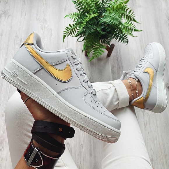 Nike Shoes - Nike air force 1’07 sneakers